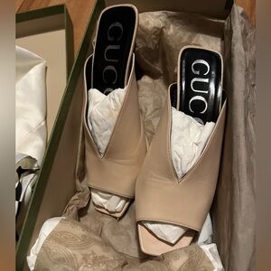 Gucci Leather Square G Slide Sandals Size 7 color skin rose